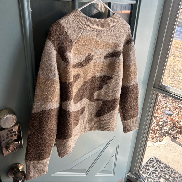 Anthropologie Moth Marjorie Camo Print Comfy Pullover Knit Sweater Neutral M - Picture 5 of 10
